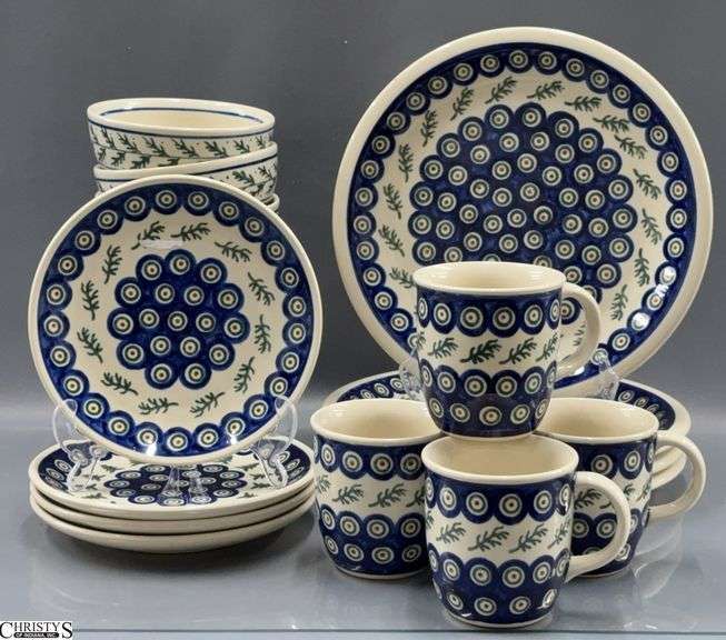 16pcs Boleslawiec Polish Pottery Dishes - 11" of plate image
