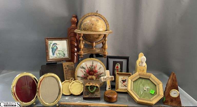 Desk Top Globe, Wooden Musical Instrument, Mini Frames, Mushroom, Floral Decor image