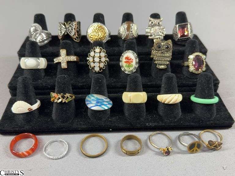 25 Costume Jewelry Rings image