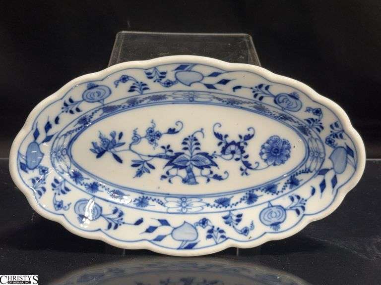 Meissen Blue Onion  8" X 5" Dish image