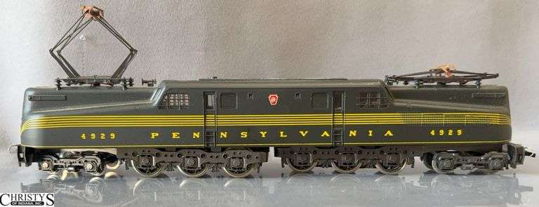 HO Pennsylvania Rail Road GG1 Electric Loco # 4929 image