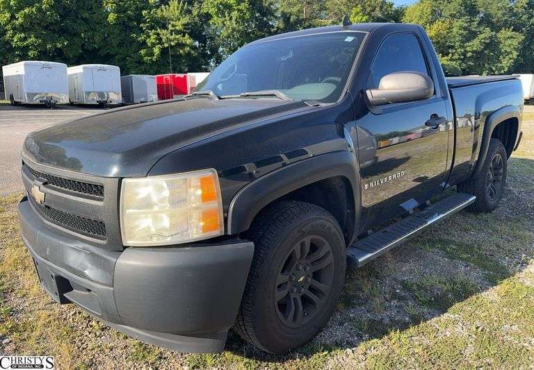 2008  CHEVROLET  Silverado Driven Here. Title Reads 134k Miles image