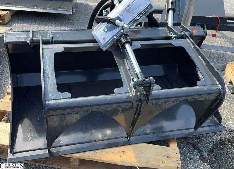 Wolverine MSG-11-44W Mini Skid Steer Stump Grapple Bucket image