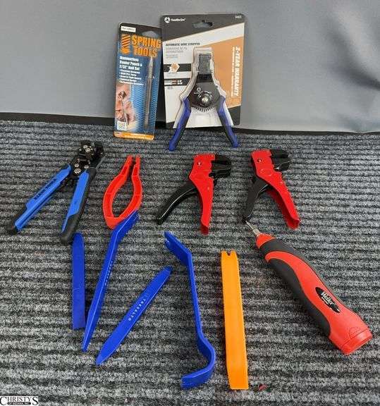 Wire Strippers, Retainer Clip Tools image