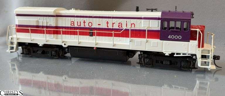 Athearn Auto Train U30B Diesel Locomotive 4000 image