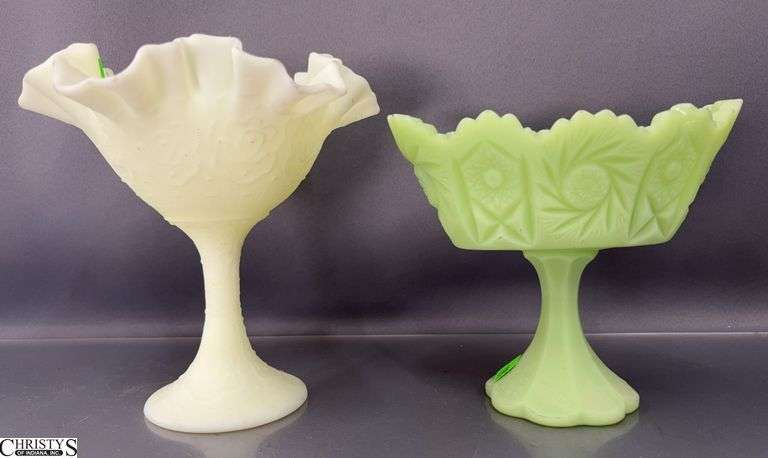 2pcs UV Reactive Fenton Custard Glass - 7" of tallest image
