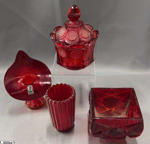 4pcs Ruby Glass Pilgrim Glass 6" Vase All But Coin Glass is UV Reactive image