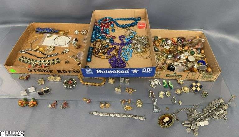 Lot of Costume Jewelry, Necklaces, Beads, Earrings, Bracelets image