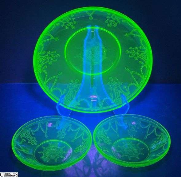 3 Green Depression Bowles 8.5" Largest UV Reactive image