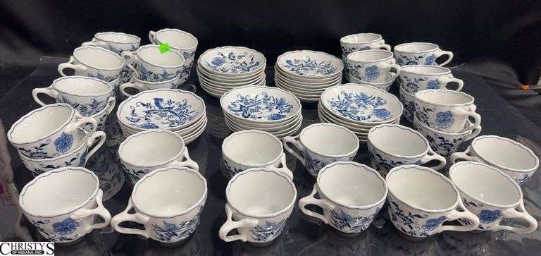 33 Blue Danube Cups and Saucers image