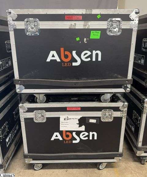 Pair of AV Road Cases 35x23x29 image