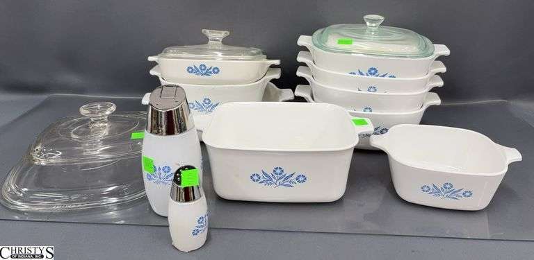 Cornflower Corning Ware, Largest 1.5qt, Lids Shakers image