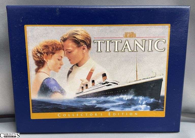Titanic Wide Screen Collectors Edition VHS With Book and Storage Box image