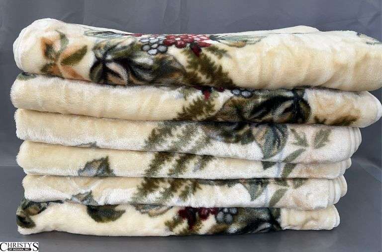 6 Leaf Motif Fleece Throw Blankets - 46" x 55" of each image