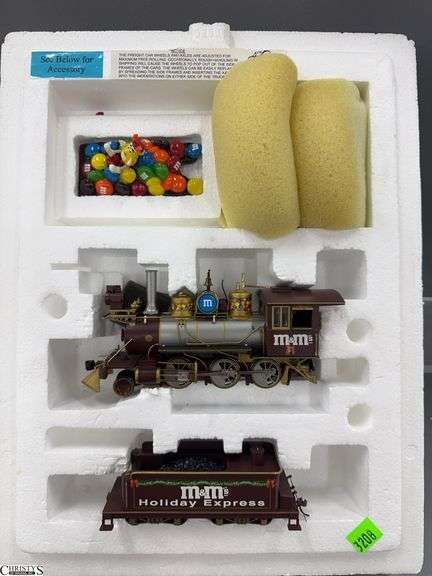 Hawthorn Village Ho Scale M&M Powered Engine and Tender Some Damage image