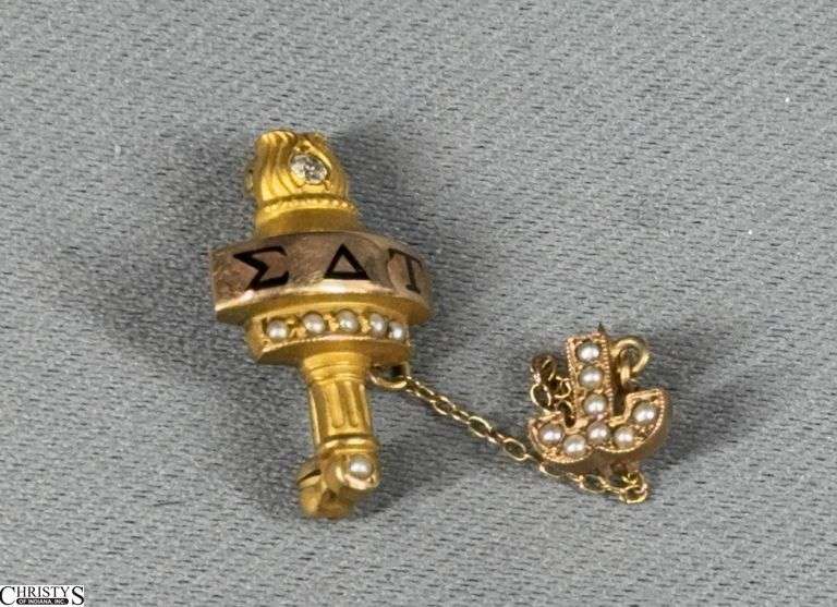 10K Yellow Gold Sigma Delta Tau Fraternity Pin with Pearls and a Diamond image