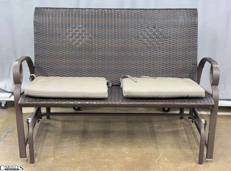 Vinyl Woven Glider 51x25x35' image