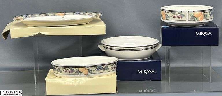 Mikasa Garden Harvest Serveware - 4pcs - Platter, Bowl, Lidded Dish - 15" of platter image