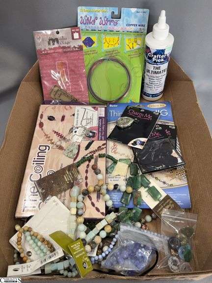 Coiling Kit, Jewelry Crafting, Wire, Broken Chain Marked, See Photos Jade Color Beads, Locket Charm With Felt for Aroma Therapy image