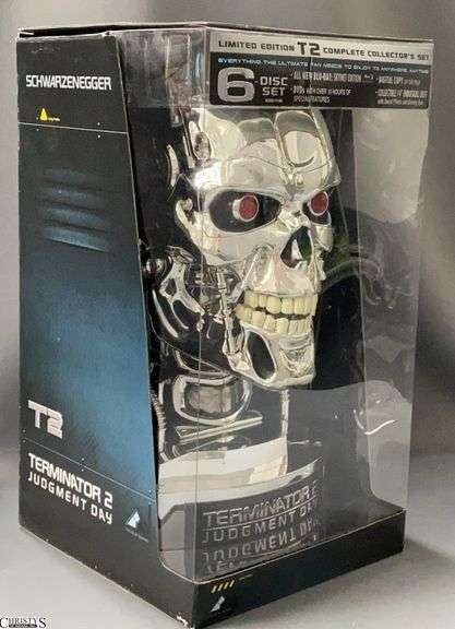 Terminator 2 Judgment Day T-800 Endoskull Bust Limited Edition Collector's Set image