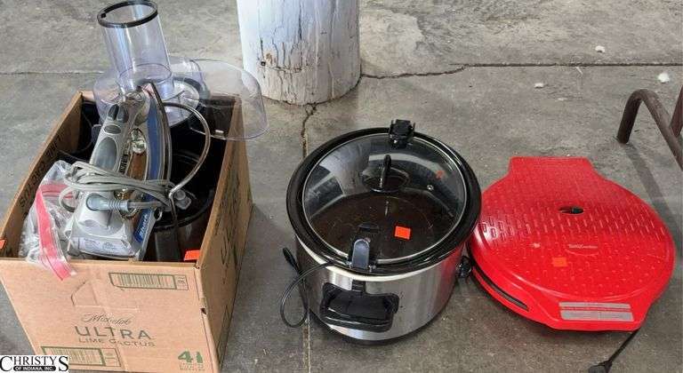 Crockpot, Betty Crocker Pizza Maker, Mueller Juicer, Cuisinart Hand Mixer, Shark Iron - Some wear from use image