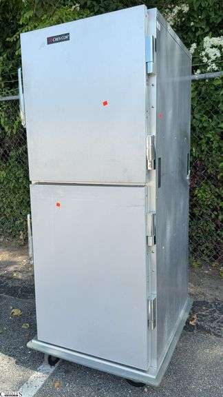 Cres Cor Box on Wheels 30x36x70 image