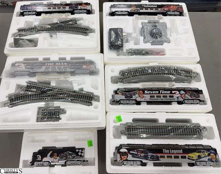 Hawthorn Village Ho Scale 6pcs Dale Earnhardt Powered Unit, Cars, Track, and Transformer image