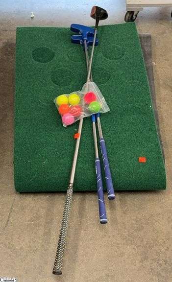 Double Indoor Putting Green, 2 Putters, Golf Club, Golf Balls - 20" x 128" of putting green image