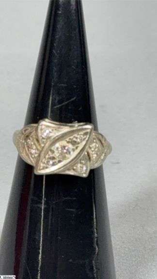 Ladies 14KT White Gold Ring with 1 Approx. .12/100 RB and 6 Approx. .01/100 SC Diamonds image