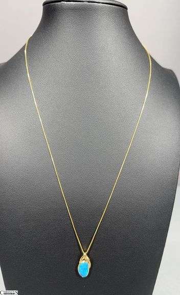 14KT Yellow Gold Opal Pendant on 18" Box Chain image