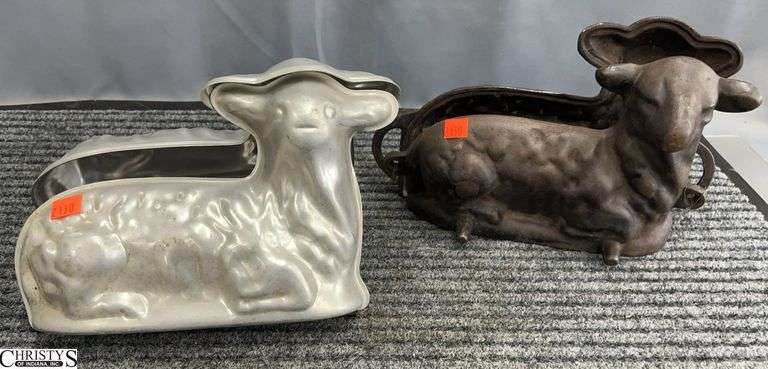 Cast Iron and Aluminum Lamb Molds - 12" of cast iron image