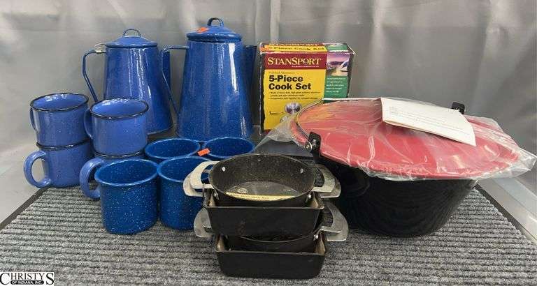 Camping Cookware, Bon-fire Stewpot, Enamel Coffee Kettles, Aluminum 5pc Cook Set, Mini Grill Wok Sets, Enamel Mugs - 14" x 7" of stewpot image
