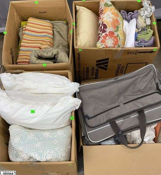 Skid of Soft Goods - Pillows, Throws, Placemats, Sheets, Misc - SKID NOT INCLUDED image