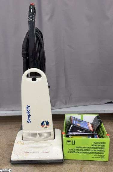 Simplicity Vacuum and Vacuum Bags image