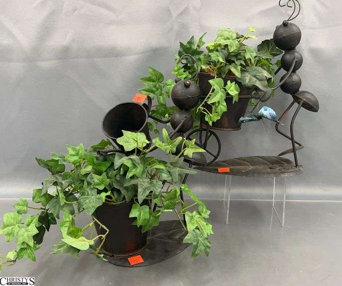 2 Metal Ant Gardening Flower Pots - 10" x 12" of each image