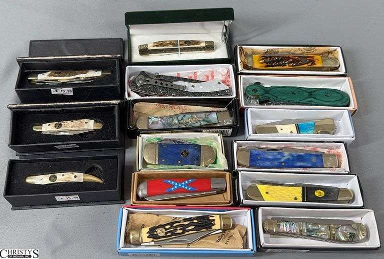 15 Pocket Knives in Boxes.  They look to be new. Brands Include Frost, Whitetail Cutlery and Elk Ridge image