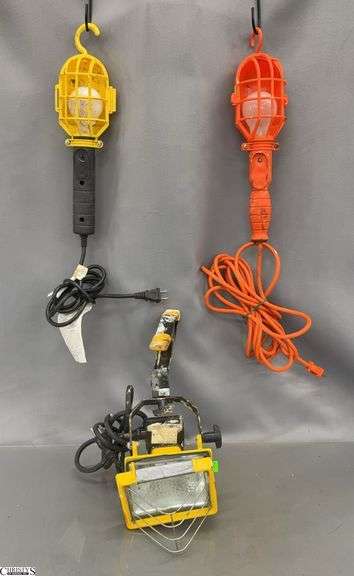 3 Electric Shop Lights image