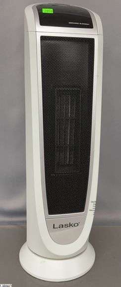 Lasko Movable Air Heater - 23" image