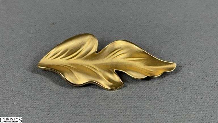 Leaf Shaped Pin Marked 585 image