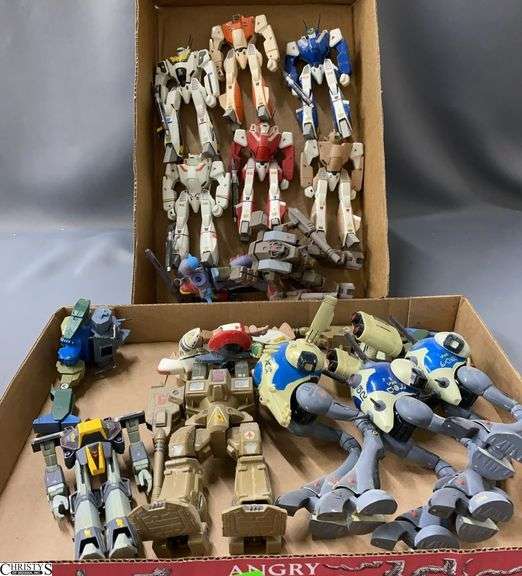 Mixed Lot of Macross and Robotech Figures Models Some Parts Missing image