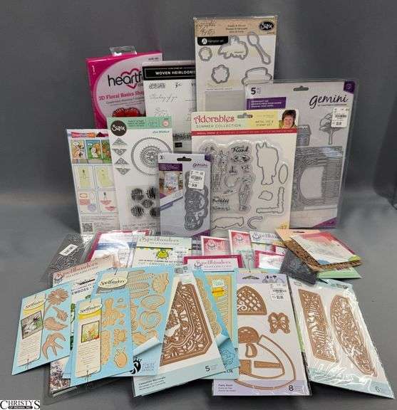 Sets of Cut - Emboss - Stencil Spellbinders, Flower Shaping Molds image