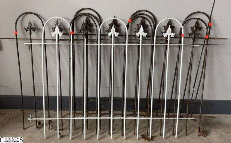 4pcs Metal Fence Panels - 50" x 37" of largest panel image