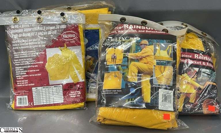 4 Heavy Duty Rainsuits - XXL image