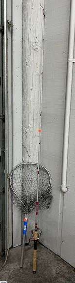 Shakespeare Fishing Reel, Catch More Fish Pole, Fishing Net - 78" of pole image
