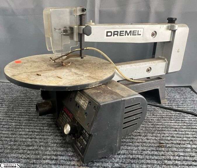 Dremel 16" Variable Speed Scroll Saw Model 1695 image