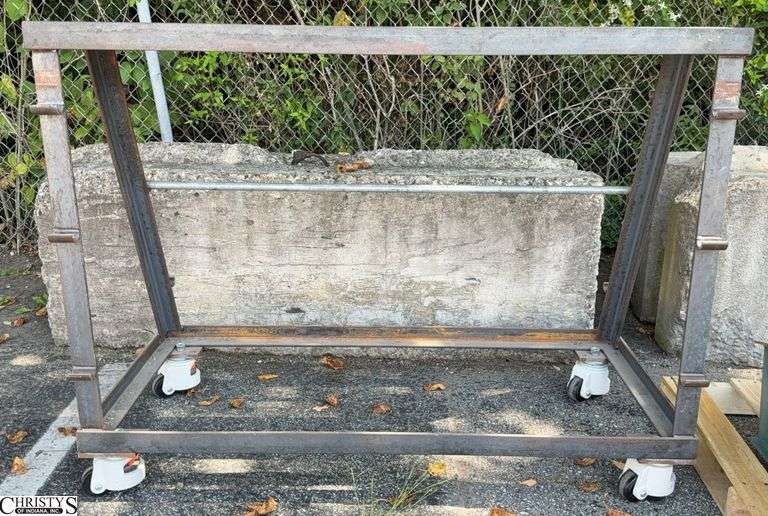 Rolling Metal Rack 54x24x41 image