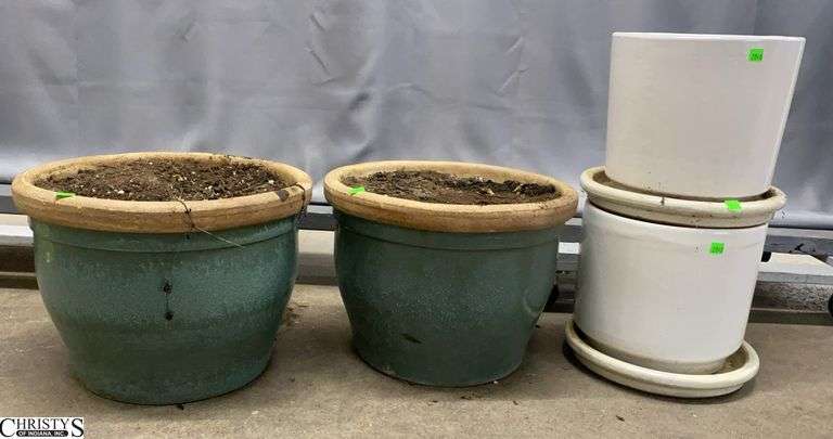 4 Flower Pots - 16" x 11" of largest image