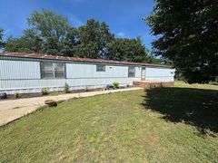3 BEDROOM MOBILE HOME