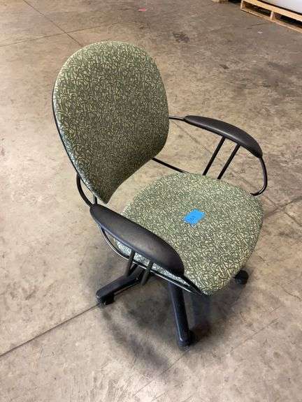 Steelcase Uno Ergonomic Office Chair