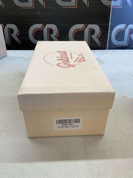 Women s Sandals Size 8